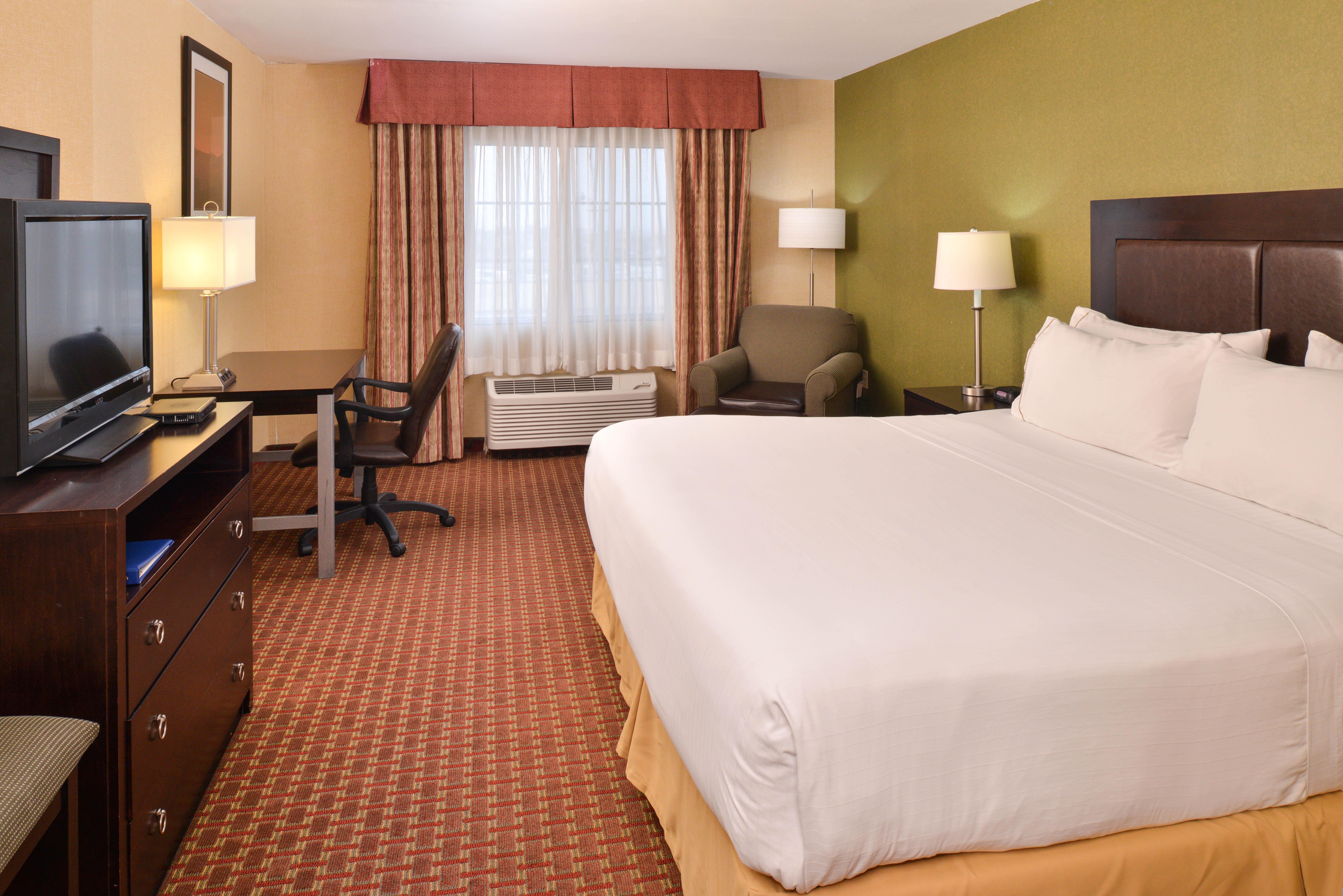 Express & By Ihg