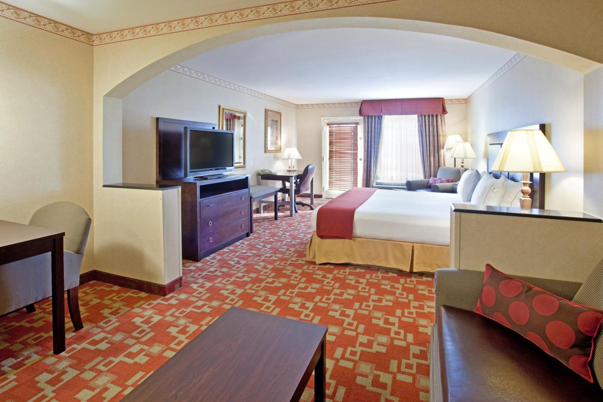 Express & By Ihg 2* El Centro