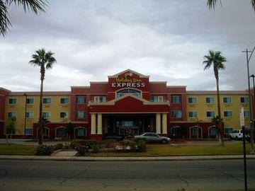 Hotel Express & By Ihg