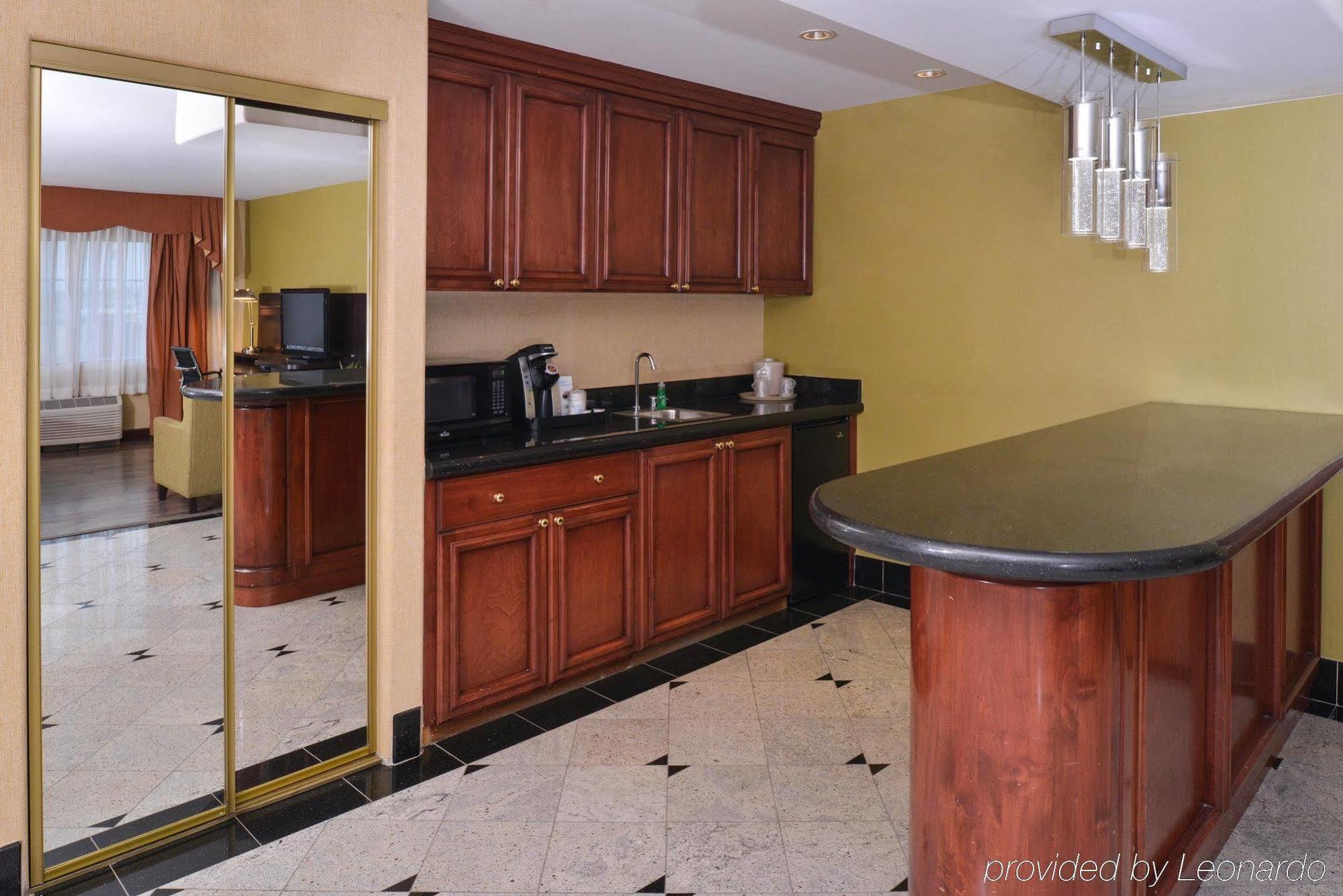 Express & By Ihg Hotel El Centro