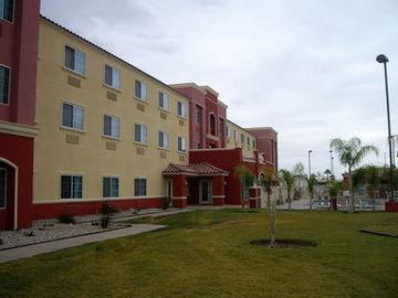 Express & By Ihg 2*