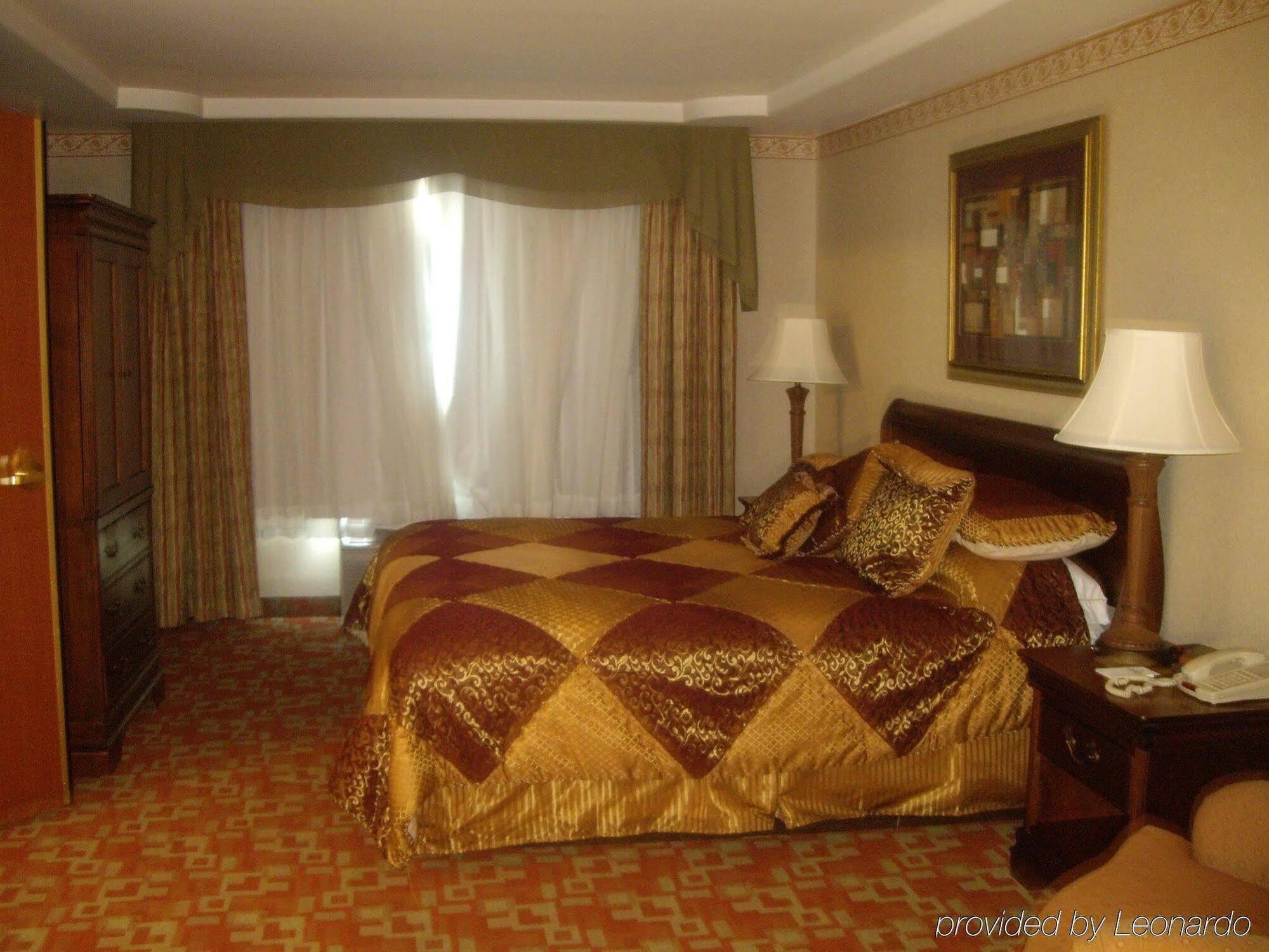 Express & By Ihg Hotel